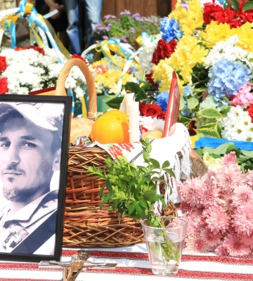 Міжгірщина прощалася із загиблим Героєм
