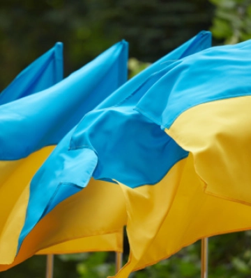 &quot;Свобода і гідність - головні цінності&quot;: Залужний та Сирський привітали українців з Днем Незалежності