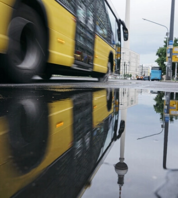 У Києві змінено рух автобусів і тролейбусів