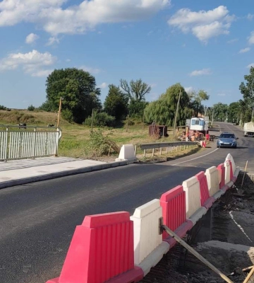 На трасі Луцьк – Львів ремонтують штучну споруду