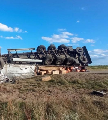 33-річний водій легковика загинув внаслідок зіткнення з фурою на Волині