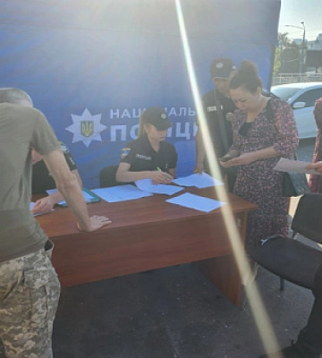 Поліція Дніпра продовжує приймати заяви від потерпілих через ракетний удар