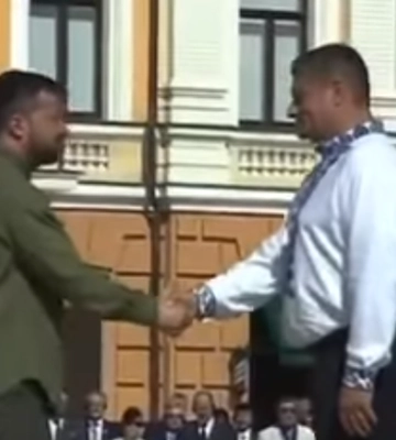 Зеленський нагородив орденом &quot;За заслуги&quot; міського голову з Одещини, - ВІДЕО