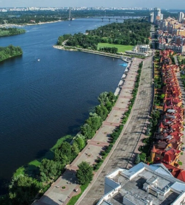 На Оболоні привласнили частину столичної набережної