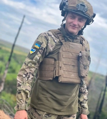 Віддав життя за Незалежність України: Волинь попрощалася з десантником Владиславом Мисинюком