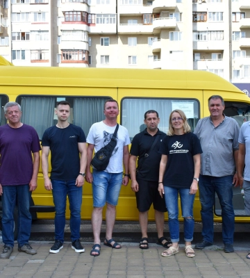 Волинь продовжує допомагати у відбудові Херсонщини, туди поїхало ще восьмеро волонтерів