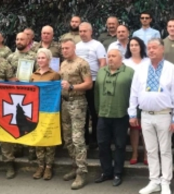 Жителю селища Мар'янівка вручили Почесну грамоту . ФОТО