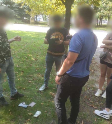 Вчера вечером в Днепре кто-то запускал салюты