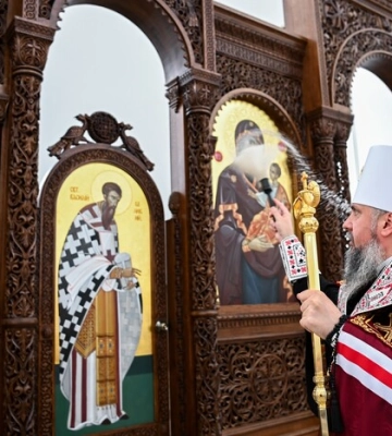 Митрополит Епіфаній освятив іконостас у Бучі 