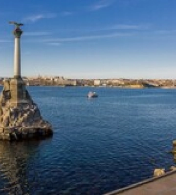 В Крыму раздались взрывы, оккупанты заявили об атаке беспилотников