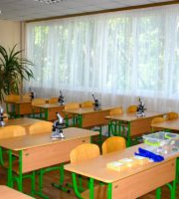Як повернути учнів за парти