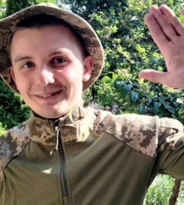 Йому було 22 роки: батько полеглого захисника з Черкащини просить присвоїти його сину звання Героя