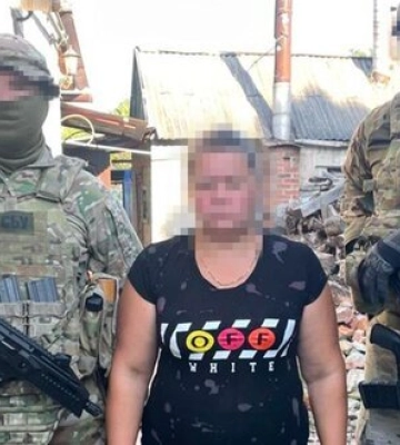 Зрадниця передавала рашистам геолокації підрозділів ЗСУ, які контрнаступають під Бахмутом, - СБУ