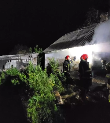 У Криворізькому районі під час гасіння пожежі надзвичайники знайшли тіло чоловіка
