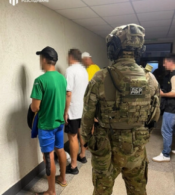 В Івано-Франківську виявили фіктивне зарахування на військову службу: ДБР проводить 30 обшуків у ТЦК і СП
