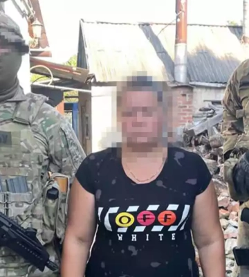 Контррозвідники СБУ затримали шкільну вчительку з Краматорська, яка передавала росіянам дані про дислокацію Сил оборони на Донеччині