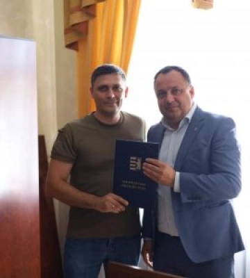 Закарпатських військових вшановано нагрудним знаком «За розвиток регіону» та Грамотами обласної ради