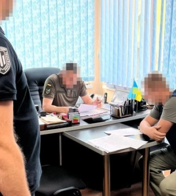 В Івано-Франківську фіктивно брали на “військову службу” родичів очільників міста та футболістів місцевого клубу, - ДБР