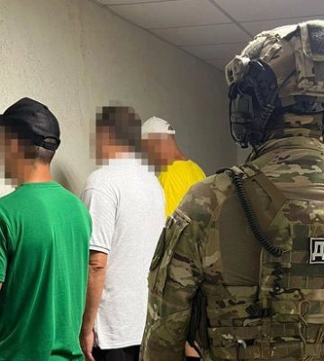 Родичів керівників Івано-Франківська незаконно зараховували на військову службу: ДБР розкрило схему 