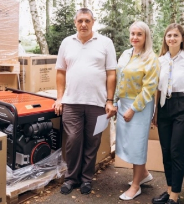 На Буковині благодійники передали 60 генераторів для лікарень та установ соцзахисту