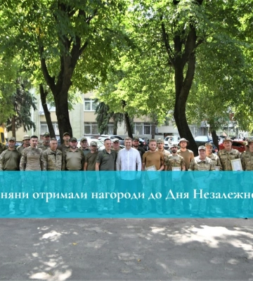 Народжені у День Незалежності та День прапора на Рівненщині отримали вишиванки у подарунок – як реагують батьки (Відео)