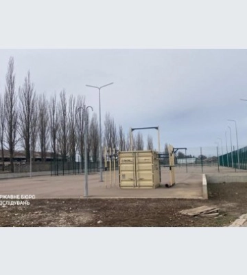 Більше мільйона гривень: на Одещині посадовець привласнив гроші під час будівництва футбольного поля