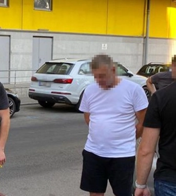 СБУ: задержали банду фальшивомонетчиков, которые хотели продать в Киеве полмиллиона поддельных долларов