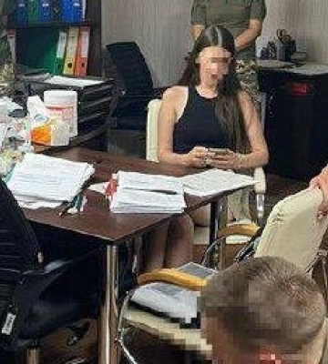 Одеський співробітник РТЦК переправляв чоловіків за кордон