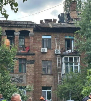 Эвакуированных из-за пожара на столичном Печерске временно заселят в школе