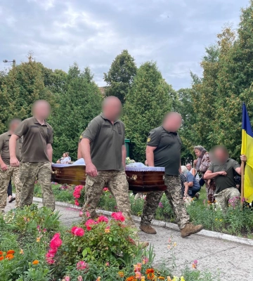 У Нововолинську провели в останню путь воїна Богдана Павлова