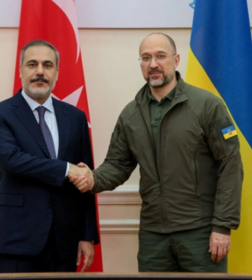 Украина призвала Турцию принимать меры против компаний, торгующих зерном с оккупированных территорий - Шмыгаль