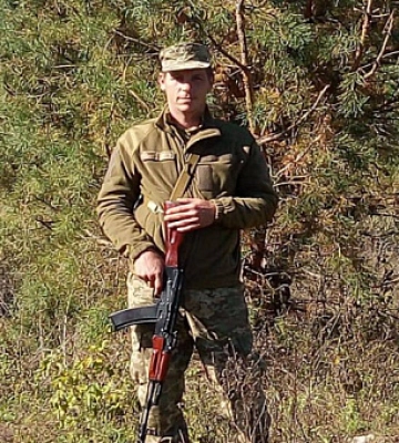 В Кривом Роге провели в последний путь военного Сергея Кирьянова