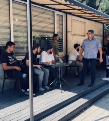 Під будівлею російського суду у Сімферополі почалися затримання активістів – правозахисниця