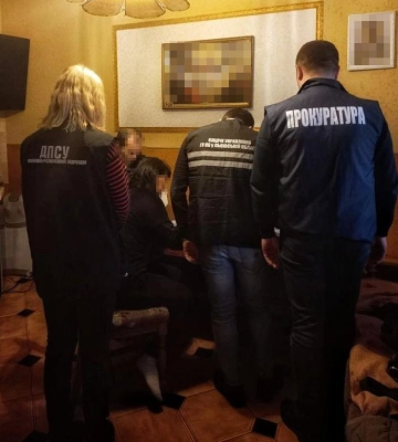 На Львівщині правоохоронці припинили діяльність злочинної групи, учасників якої підозрюють в організації незаконного&amp;hellip;