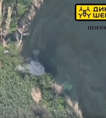 Нищення російських окупантів, які хотіли форсувати річку на Харківщині за допомогою FPV дрону &quot;Диких Шершнів&quot;. ВIДЕО