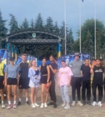 У Сарнах відбувся всеукраїнський патріотичний забіг
