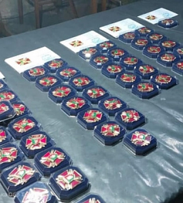 Бойцов терробороны Кривого Рога наградили нагрудными знаками