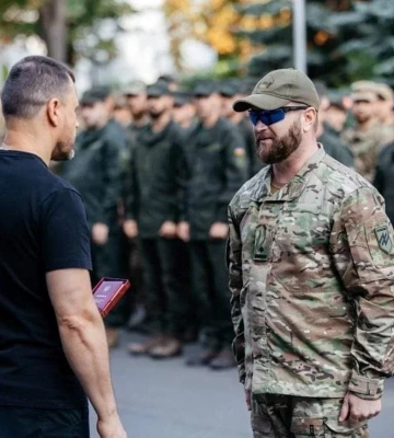 Захисник із Львівщини отримав нагороду від президента
