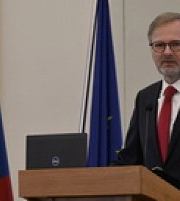 Прем'єр Чехії виступив проти замороження війни в Україні