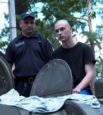 Розстріляв охоронця супермаркету в Бучі: слідчі Нацполіції оголосили підозру російському окупанту (ВІДЕО)