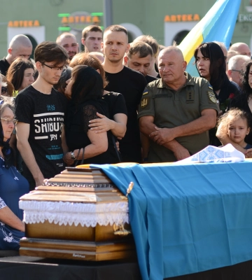 Рівне плаче за двома воїнами (ФОТО)
