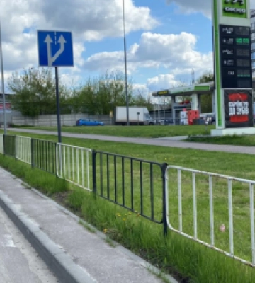 У Львові демонтують вуличні турнікети  ще на кількох вулицях