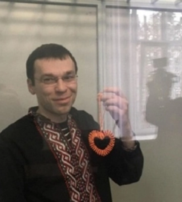 Суд оголосив у міжнародний розшук блогера-зрадника Муравицького