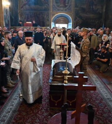 Із полковником, депутатом Київради від &quot;ЄС&quot; Сергієм Ільницьким (Сокіл), який загинув у бою проти рашистів у лавах піхоти 28 ОМБр, попрощалися в Києві. ВІДЕО+ФОТОрепортаж