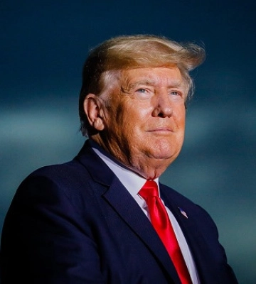 В США судебный процесс над Трампом начнется в марте 2024 года