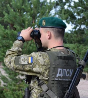 На кордоні з Румунією затримали двох полтавців з підробленими документами
