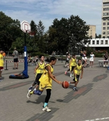 Юнацький турнір з баскетболу 3х3 у Тернополі зібрав понад сотню учасників