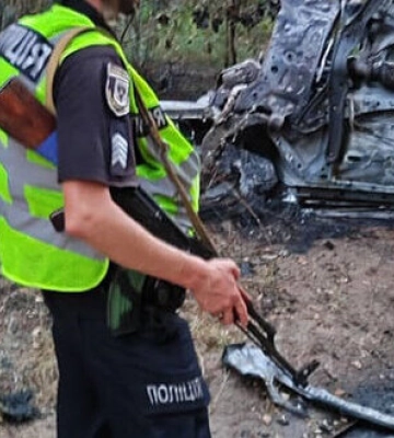 На Чернігівщині на міні підірвався автомобіль: дві людини загинули, двох дітей поранено. ФОТО