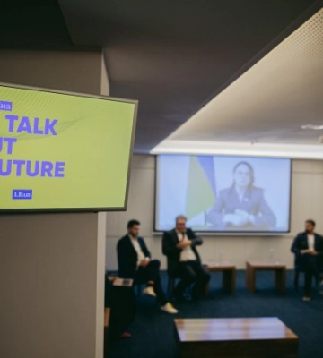 “Нова країна” в Одесі: обговорення ролі держави і бізнесу у процесі відновлення (фоторепортаж)