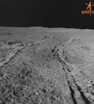 Миссия "Чандраян-3": впервые измерена температура рядом с Южным полюсом Луны 